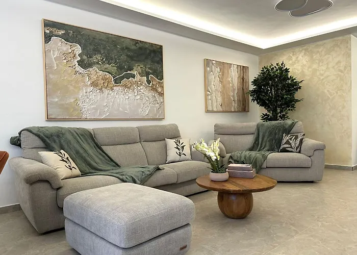 Apartment Panoramic Sea & Valley View 2br Sleeps 4 *